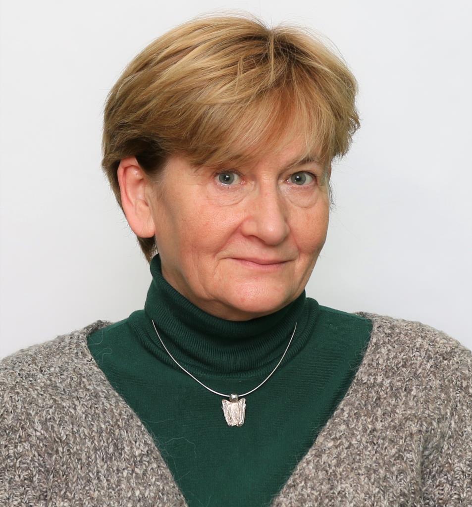 Dr. Raátz Judit